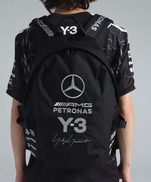 Y-3（ワイスリー）の「Y-3 MERCEDES-AMG PETRONAS FORMULA 1 TEAM BACKPACK（バックパック/リュック・メンズ・ブラック・ONE SIZE）」の2枚目の写真