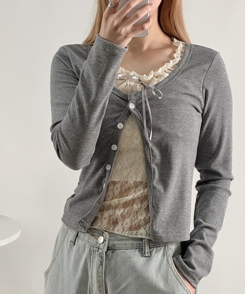 Emilie(エミリー)の「フェイクレイヤード カーディガン風 プルオーバートップス(Tシャツ/カットソー・レディース・ピンク/グレー/アイボリー/ライトブルー・FREE)」の11枚目の写真