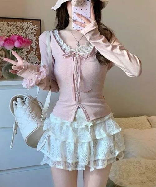 Emilie(エミリー)の「フェイクレイヤード カーディガン風 プルオーバートップス(Tシャツ/カットソー・レディース・ピンク/グレー/アイボリー/ライトブルー・FREE)」の22枚目の写真