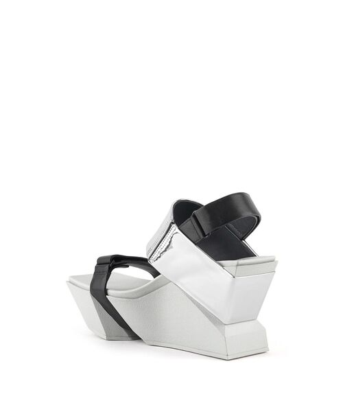 UNITED NUDE（ユナイテッドヌード）の「【UNITED NUDE】Brutt Sandal（サンダル・レディース・シルバー/ブラック・36/37/38/39）」の8枚目の写真