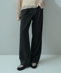 soerte（ソエルテ）の「Essential Minimal Straight Slacks / エッセンシャルミニマルストレートスラックス（スラックス）」