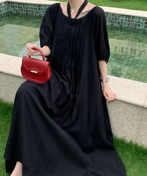 Aelina(エリナ)の「クルーネックロングワンピース(ワンピース・レディース・ホワイト/ブラック/ブラウン/レッド/ピンク/ブルー/ライトグリーン/ライトイエロー・FREE)」の17枚目の写真