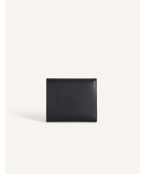 Maison Kitsune(メゾンキツネ)の「MAISON KITSUNE PARIS TRIFOLD WALLET(財布・メンズ・ブラック・U)」の2枚目の写真