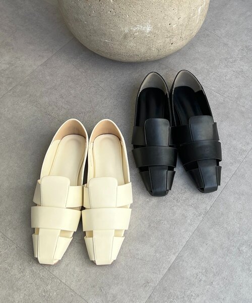 un dix cors（アンディコール）の「クロスストラップフラットシューズ（ブーツ・レディース・アイボリー/ブラック・MEDIUM/LARGE）」の7枚目の写真