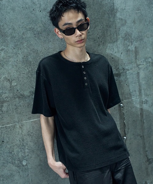 LANDNESS(ランドネス)の「【LANDNESS/ランドネス】VINTAGE WAFFLE HENLEY TEE/ヴィンテージワッフルヘンリーTEE(Tシャツ/カットソー・メンズ・ブラック系その他/ブラック/ホワイト・L/M/S)」の3枚目の写真