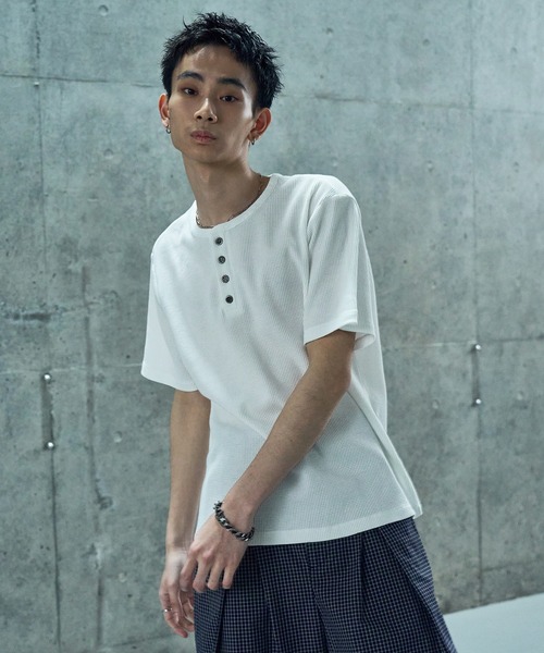 LANDNESS(ランドネス)の「【LANDNESS/ランドネス】VINTAGE WAFFLE HENLEY TEE/ヴィンテージワッフルヘンリーTEE(Tシャツ/カットソー・メンズ・ブラック系その他/ブラック/ホワイト・L/M/S)」の5枚目の写真