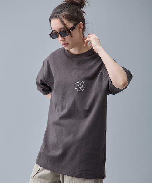 PARIS SAINT-GERMAIN（パリサンジェルマン）の「【Paris Saint-Germain / パリ・サン＝ジェルマン】 JP METALIC LOGO T-SH（Tシャツ/カットソー・メンズ・チャコールグレー/グリーン/ホワイト/ブラック・SMALL/MEDIUM/X-LARGE/LARGE）」の3枚目の写真