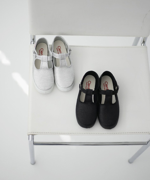 IENA ENFANT（イエナアンファン）の「【Cienta/シエンタ】別注 ラメTストラップスニーカー kids（スニーカー・キッズ・ブラック/シルバー・14/15 /16/17/18/19/20/21）」の15枚目の写真