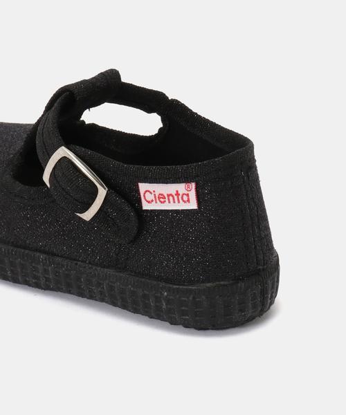IENA ENFANT（イエナアンファン）の「【Cienta/シエンタ】別注 ラメTストラップスニーカー kids（スニーカー・キッズ・ブラック/シルバー・14/15 /16/17/18/19/20/21）」の8枚目の写真