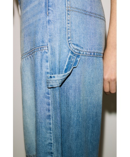 THROW by SLY（スローバイスライ）の「THROW PAINTER TENCEL(TM) WIDE PT-AB ペインターテンセルワイドパンツエービー 春服 夏服（デニムパンツ・レディース・ライトブルー/ダークブルー・1/0）」の8枚目の写真