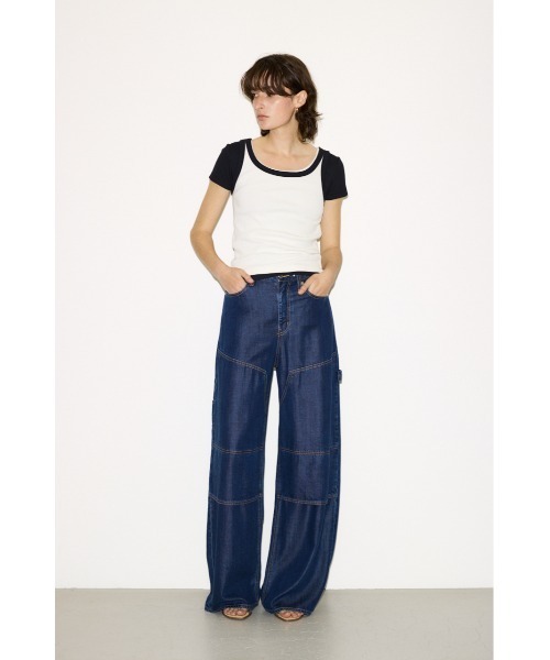 THROW by SLY（スローバイスライ）の「THROW PAINTER TENCEL(TM) WIDE PT-AB ペインターテンセルワイドパンツエービー 春服 夏服（デニムパンツ・レディース・ライトブルー/ダークブルー・1/0）」の11枚目の写真