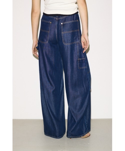 THROW by SLY（スローバイスライ）の「THROW PAINTER TENCEL(TM) WIDE PT-AB ペインターテンセルワイドパンツエービー 春服 夏服（デニムパンツ・レディース・ライトブルー/ダークブルー・1/0）」の13枚目の写真