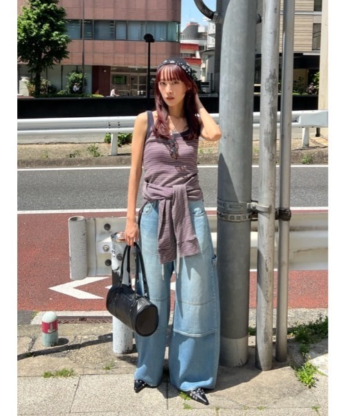 THROW by SLY(スローバイスライ)の「THROW PAINTER TENCEL(TM) WIDE PT-AB ペインターテンセルワイドパンツエービー 春服 夏服(デニムパンツ・レディース・ライトブルー/ダークブルー・1/0)」の17枚目の写真