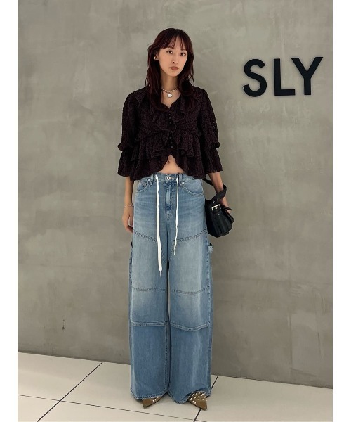 THROW by SLY(スローバイスライ)の「THROW PAINTER TENCEL(TM) WIDE PT-AB ペインターテンセルワイドパンツエービー 春服 夏服(デニムパンツ・レディース・ライトブルー/ダークブルー・1/0)」の19枚目の写真