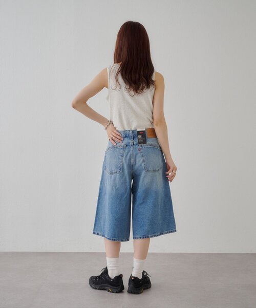 DISCOAT（ディスコート）の「Levi's SUPPER BAGGY JORT（デニムパンツ・レディース・サックスブルー・27cm/26cm）」の5枚目の写真