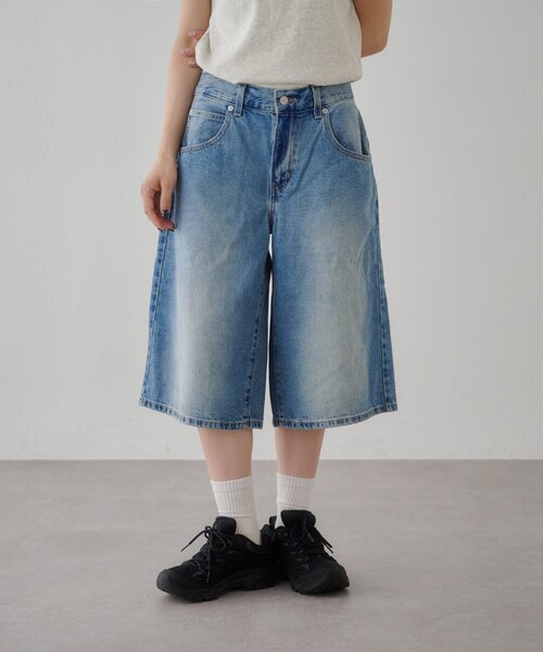 DISCOAT（ディスコート）の「Levi's SUPPER BAGGY JORT（デニムパンツ・レディース・サックスブルー・27cm/26cm）」の6枚目の写真