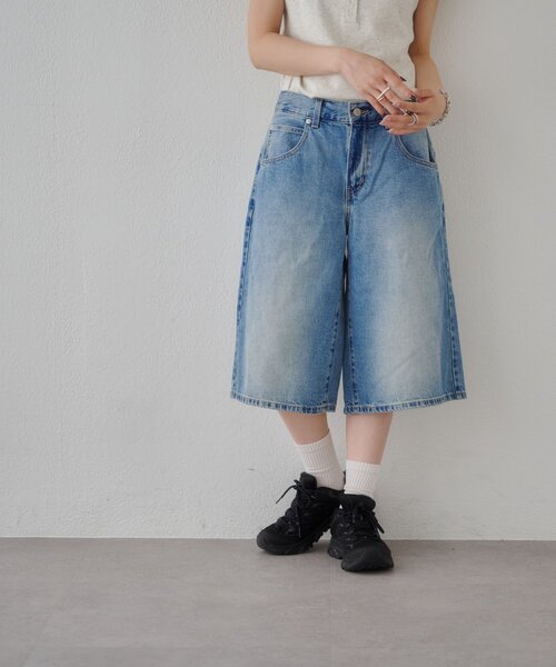 DISCOAT（ディスコート）の「Levi's SUPPER BAGGY JORT（デニムパンツ・レディース・サックスブルー・27cm/26cm）」の8枚目の写真