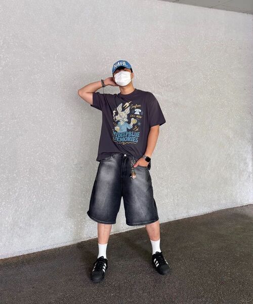 mydeepbluememories(マイディープブルーメモリーズ)の「MIDDLE-AGED RABBIT OVER TEE (CHARCOAL)(Tシャツ/カットソー・レディース・チャコール・1/2)」の11枚目の写真