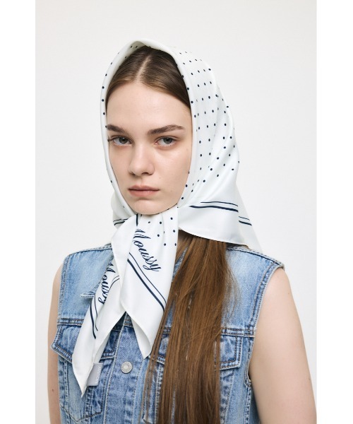 MOUSSY（マウジー）の「POLKA DOT スカーフ（バンダナ/スカーフ・レディース・ネイビー/オフホワイト・FREE）」の10枚目の写真