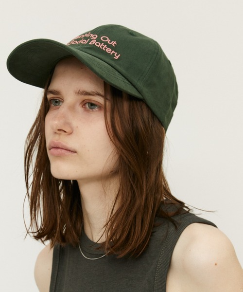 Auntie Rosa Holiday(アンティローザホリデー)の「RANNINGOUT刺繍ロゴCAP(キャップ・レディース・グリーン/ブラック・FREE)」の5枚目の写真