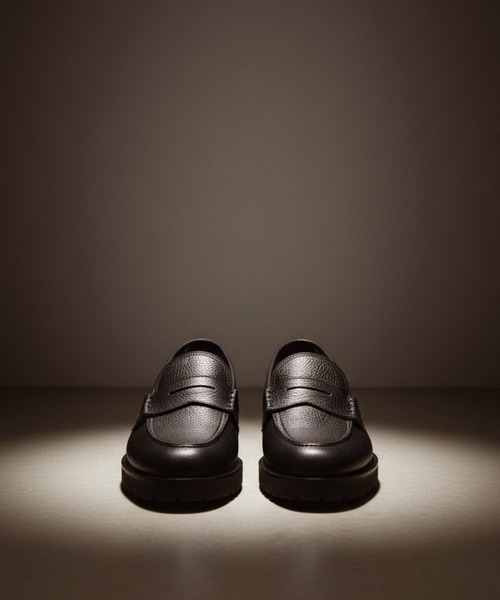 UNITED TOKYO(ユナイテッドトウキョウ)の「【大人気】Vibram LEATHER LOAFER |本革/牛革/リアルレザー/Vibramソール/軽量/滑り止め/クッション性/ビジネス/オフィスカジュアル/通勤/(ローファー・メンズ・ダークブラウン/ブラック・1/2/3)」の2枚目の写真