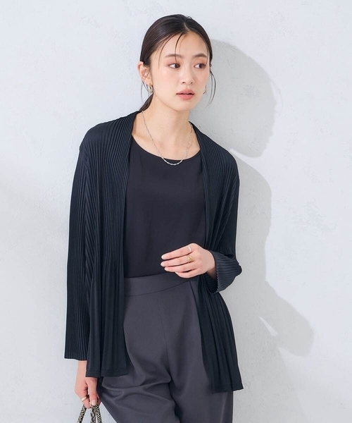 a.v.v（アーヴェヴェ）の「【UVカット】プリーツトッパーカーディガン（カーディガン/ボレロ・レディース・ネイビー/ホワイト・40/38）」の14枚目の写真