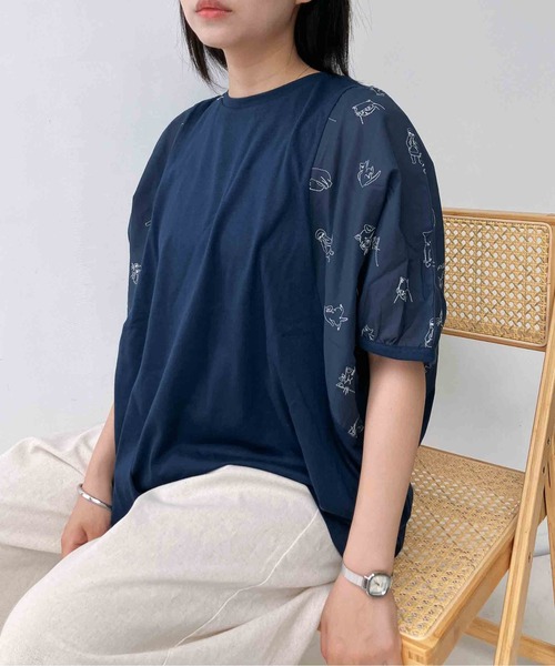 AS KNOW AS plus(アズノゥアズプラス)の「〇切り替え袖刺繍ビッグサイズプルオーバー(Tシャツ/カットソー・レディース・ネイビー/オフホワイト/チャコールグレー・FREE)」の3枚目の写真