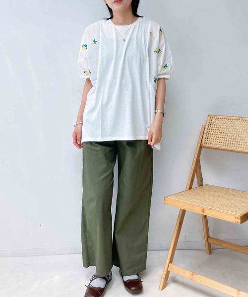 AS KNOW AS plus(アズノゥアズプラス)の「〇切り替え袖刺繍ビッグサイズプルオーバー(Tシャツ/カットソー・レディース・ネイビー/オフホワイト/チャコールグレー・FREE)」の11枚目の写真