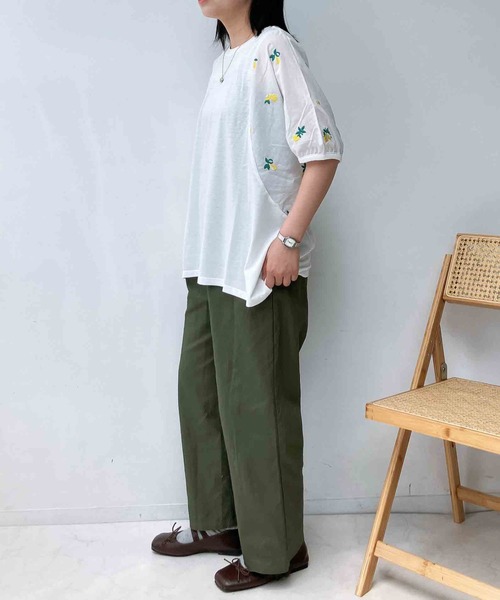 AS KNOW AS plus(アズノゥアズプラス)の「〇切り替え袖刺繍ビッグサイズプルオーバー(Tシャツ/カットソー・レディース・ネイビー/オフホワイト/チャコールグレー・FREE)」の12枚目の写真