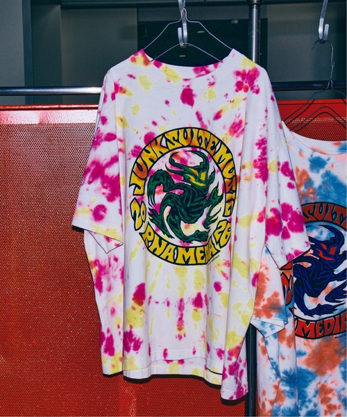 RNA(アールエヌエー)の「M2706 ダンシングゴブリンタイダイBIG T(Tシャツ/カットソー・レディース・ブルー/イエロー/グリーン・MEDIUM)」の3枚目の写真