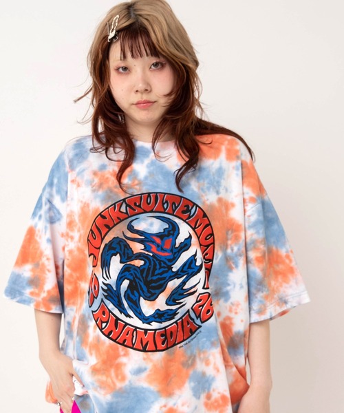 RNA(アールエヌエー)の「M2706 ダンシングゴブリンタイダイBIG T(Tシャツ/カットソー・レディース・ブルー/イエロー/グリーン・MEDIUM)」の9枚目の写真