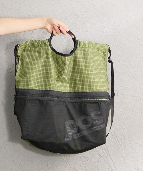 POLeR（ポーラー）の「【WEB限定】[POLeR/ポーラー] KNAPSACK2.0 ナイロンバックパック（バックパック/リュック・レディース・オレンジ/ブラック/グリーン・ONE SIZE）」の11枚目の写真