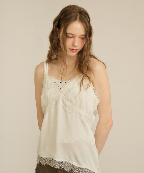 hazyl(ヘイジル)の「cross lace camisole / クロスレースキャミソール(キャミソール・レディース・ブラウン系その他/クリーム・フリー)」の13枚目の写真
