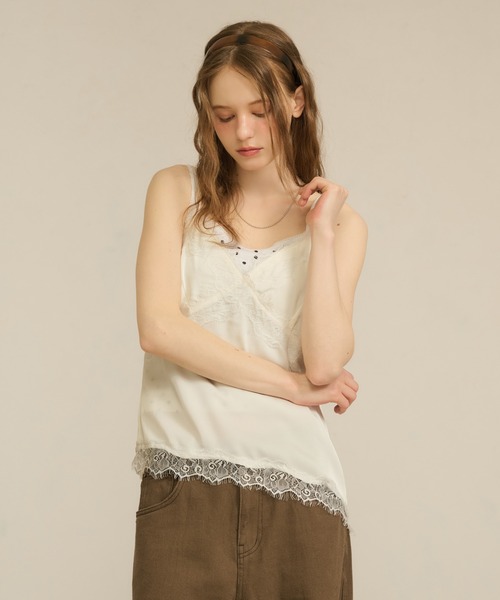 hazyl(ヘイジル)の「cross lace camisole / クロスレースキャミソール(キャミソール・レディース・ブラウン系その他/クリーム・フリー)」の17枚目の写真