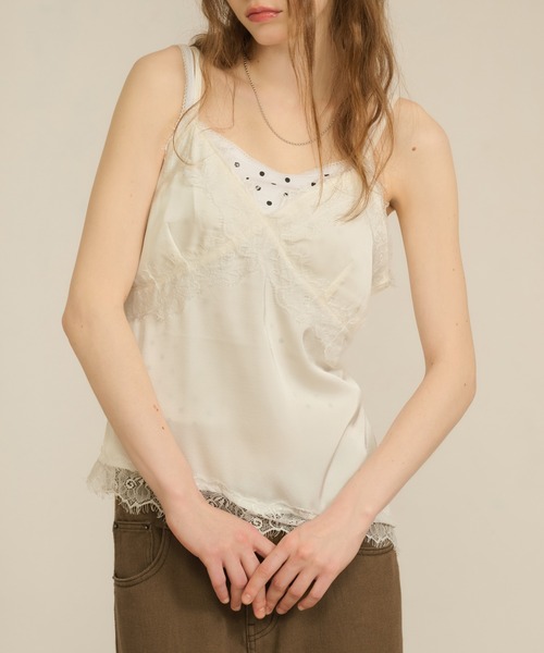 hazyl(ヘイジル)の「cross lace camisole / クロスレースキャミソール(キャミソール・レディース・ブラウン系その他/クリーム・フリー)」の5枚目の写真