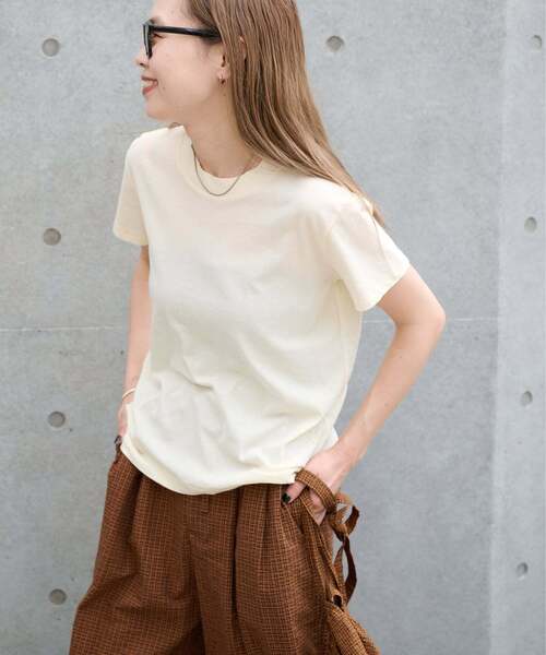 OUTDOOR PRODUCTS(アウトドアプロダクツ)の「新色追加 ハイツイストコットンコンパクトTEE(Tシャツ/カットソー・レディース・チョコ/ブルー系その他/レッド/オートミール/ホワイト/ブラック/ブルー・FREE)」の4枚目の写真