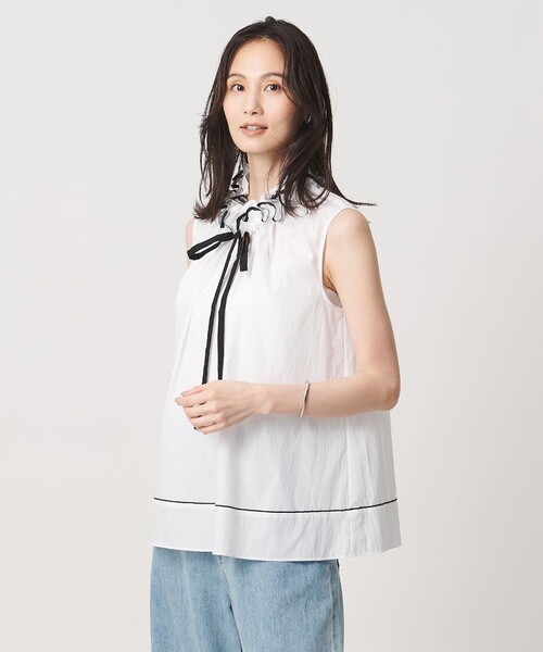 UNITED ARROWS（ユナイテッドアローズ）の「スタンド フリル ノースリーブ ブラウス ‐ウォッシャブル‐（シャツ/ブラウス・レディース・ホワイト/ライトブルー/ネイビー・FREE）」の8枚目の写真