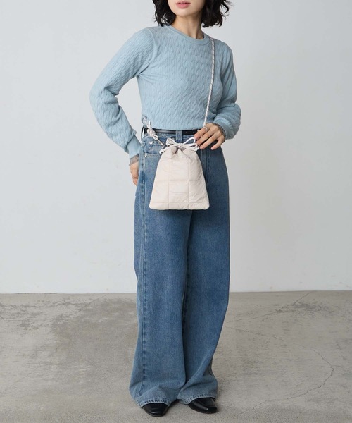 BONLECILL Marche(ボンルシールマルシェ)の「【BONLECILL Marche】《軽量》バイカラーキルトミニ巾着ショルダーバッグ(ショルダーバッグ・レディース・ブラック/ブラウン/アイボリー・FREE)」の8枚目の写真