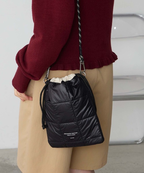 BONLECILL Marche(ボンルシールマルシェ)の「【BONLECILL Marche】《軽量》バイカラーキルトミニ巾着ショルダーバッグ(ショルダーバッグ・レディース・ブラック/ブラウン/アイボリー・FREE)」の18枚目の写真