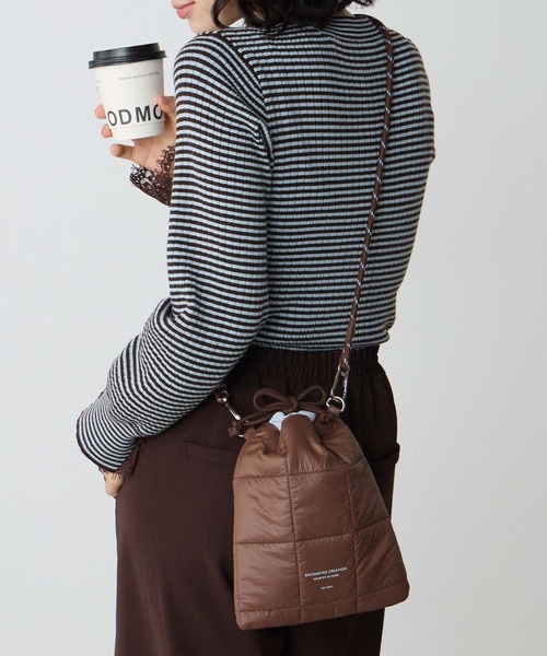 BONLECILL Marche(ボンルシールマルシェ)の「【BONLECILL Marche】《軽量》バイカラーキルトミニ巾着ショルダーバッグ(ショルダーバッグ・レディース・ブラック/ブラウン/アイボリー・FREE)」の12枚目の写真
