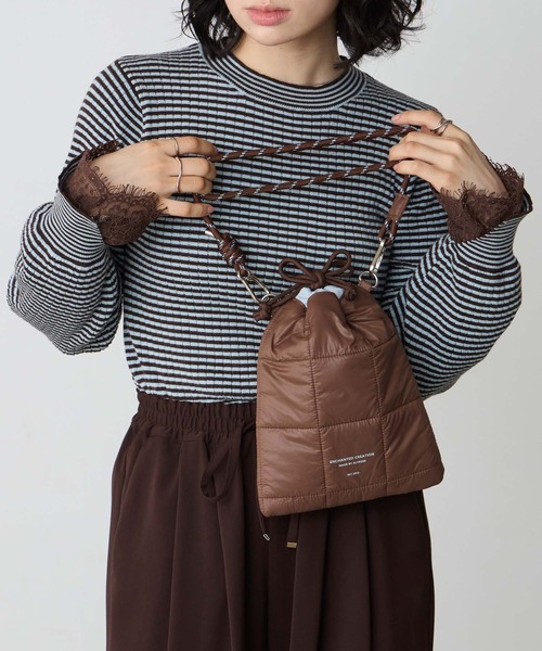 BONLECILL Marche(ボンルシールマルシェ)の「【BONLECILL Marche】《軽量》バイカラーキルトミニ巾着ショルダーバッグ(ショルダーバッグ・レディース・ブラック/ブラウン/アイボリー・FREE)」の13枚目の写真
