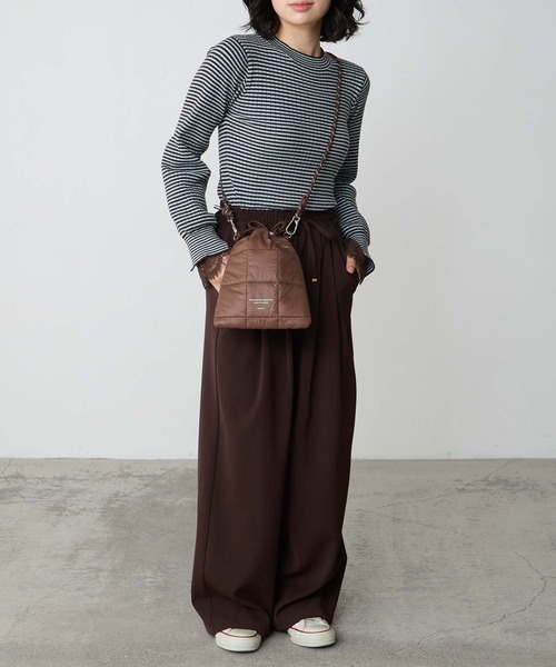 BONLECILL Marche(ボンルシールマルシェ)の「【BONLECILL Marche】《軽量》バイカラーキルトミニ巾着ショルダーバッグ(ショルダーバッグ・レディース・ブラック/ブラウン/アイボリー・FREE)」の14枚目の写真
