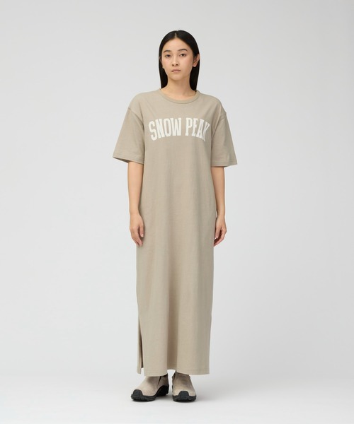 Snow Peak(スノーピーク)の「Snow Peak / Varsity Print Dress プリントTシャツワンピース(ワンピース・レディース・ライトブルー/チャコール/グレイッシュベージュ・3/1/2)」の3枚目の写真
