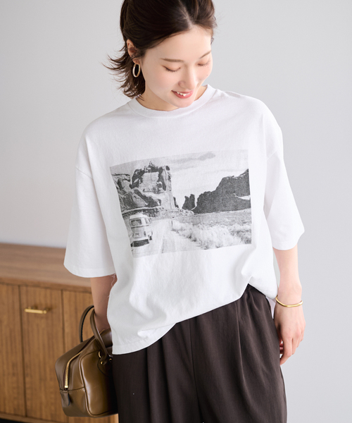 FRAMeWORK(フレームワーク)の「≪追加≫PHOTO T-SHIRT 3(Tシャツ/カットソー・レディース・ホワイト/ライトグレー・FREE)」の1枚目の写真