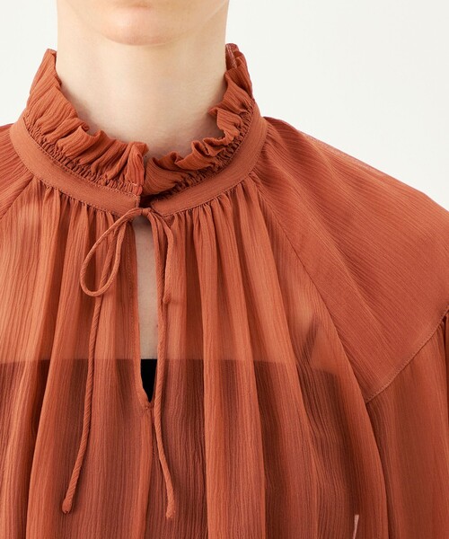 BALLSEY(ボールジィ)の「Michelle フリルネックブラウス(シャツ/ブラウス・レディース・ピンク/ダークブラウン・36)」の7枚目の写真