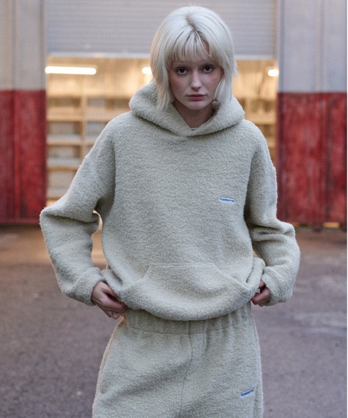 GREEN BUTTER(グリーンバター)の「TEDDY WOOL HOODIE(パーカー・レディース・ブラウン/ブルー/ベージュ・FREE)」の1枚目の写真