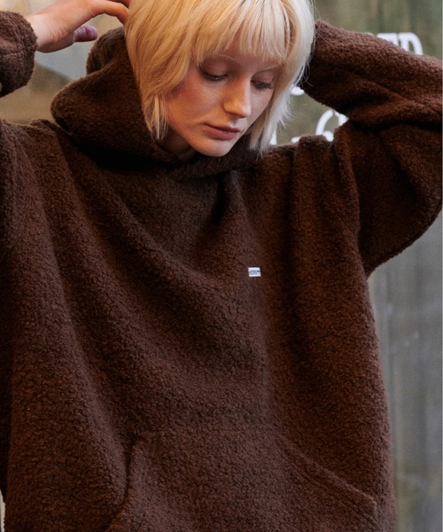 GREEN BUTTER(グリーンバター)の「TEDDY WOOL HOODIE(パーカー・レディース・ブラウン/ブルー/ベージュ・FREE)」の6枚目の写真