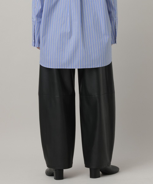 A part by(アパートバイ)の「フェイクレザーコクーンパンツ(その他パンツ・レディース・ブラウン/ブラック・SMALL/MEDIUM)」の11枚目の写真