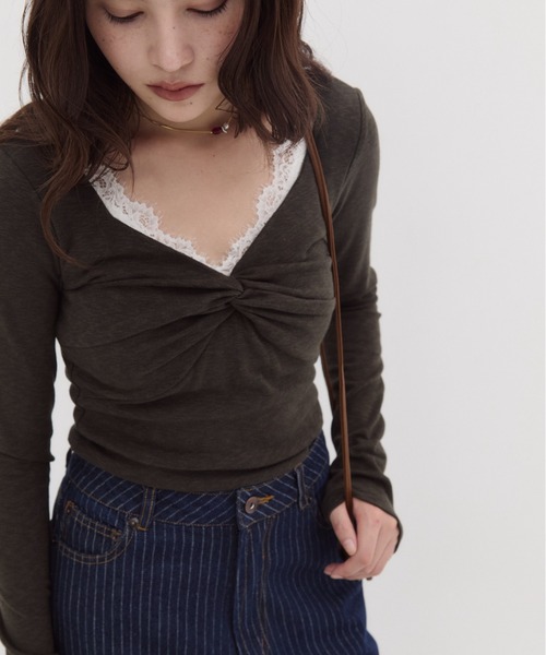 FUULLY STUDIO(フーリィーステューディオ)の「フロントツイストトップス(Tシャツ/カットソー・レディース・ライトグレー/チャコールグレー・FREE)」の12枚目の写真