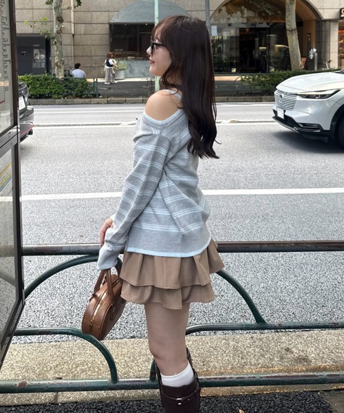 Another Branch olive des olive(アナザーブランチオリーブデオリーブ)の「ボーダーオフショルカーディガン(カーディガン/ボレロ・レディース・ブラック/ブラウン/グレー・FREE)」の6枚目の写真